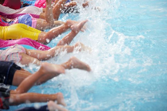 Schwimmunterricht für Kinder